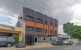 Reddoorz Near Puri Indah Mall